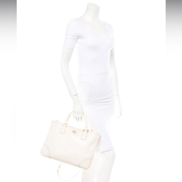 Creme Leather Tory Burch Robinson Spectator Double Zip Tote NWOT - Picture 16 of 16